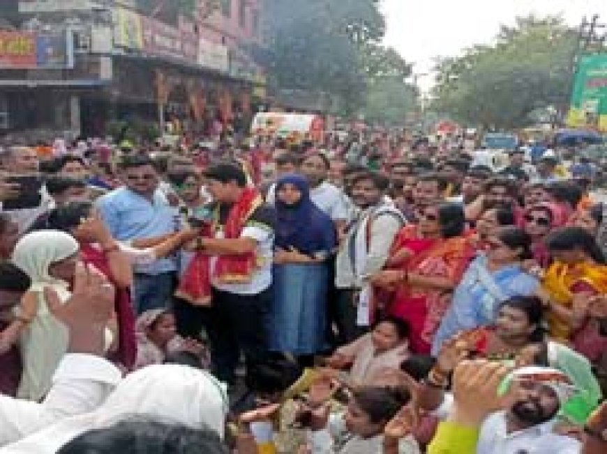 रायपुर में एजाज ढेबर के समर्थकों का हंगामा:टिकट नहीं मिलने पर खुद पर डाला कैरोसीन, आत्मदाह की कोशिश