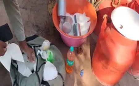 भिलाई में नकली दूध बनाने वाला आरोपी गिरफ्तार:लोगों ने जमकर पीटा, फिर किया पुलिस के हवाले; मौके से बेकिंग सोडा, यूरिया और डिटर्जेंट बरामद