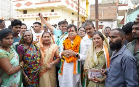 वैशालीनगर विधानसभा के कांग्रेस प्रत्याशी मुकेश चंद्राकार ने वार्ड 9, 10 और 11 में किया जनसंपर्क