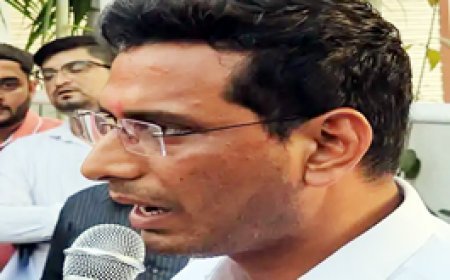 MMS कांड पर रोने लगे कांग्रेस विधायक देवेंद्र यादव:कहा- मेरे निजी जीवन की हत्या कर रहे भाजपाई; झूठ फैलाकर जनता को गुमराह कर रहे