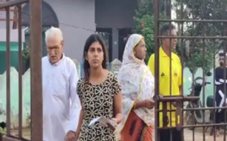 छत्तीसगढ़ विधानसभा चुनाव, पहले चरण की वोटिंग शुरू:सुकमा में IED ब्लास्ट, CRPF जवान घायल; बूथ पर सुबह से लंबी लाइनें दिखीं