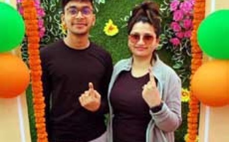 बेंगलुरु से आए वोट देने, भाई बहन ने पहली बार दिया  वोट