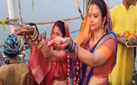 छत्तीसगढ़ की छठ पूजा तस्वीरों में.. उगते सूर्य को अर्घ्य:36 घंटे के बाद खोला गया व्रत, घाटों पर लगा श्रद्धालुओं का तांता