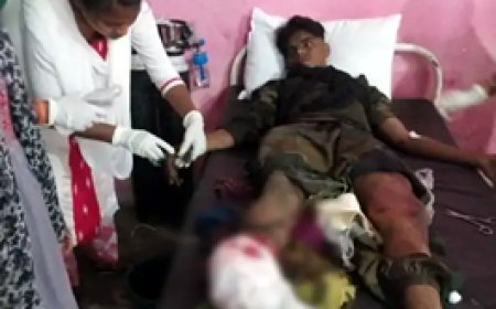 दंतेवाड़ा में IED ब्लास्ट, बस्तर फाइटर के 2 जवान घायल:पैर के चिथड़े उड़े...