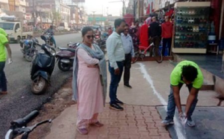  सुपेला संडे मार्केट में निगम ने फिर एक बार की मार्किंग, कल होगी बेदखली की कार्रवाई