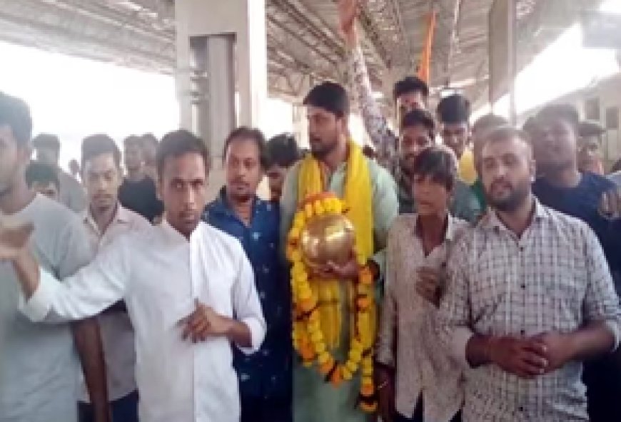 अयोध्या से आया पीले चावल का कलश, राम मंदिर उद्घाटन के लिए घर घर दिया जाएगा न्यौता