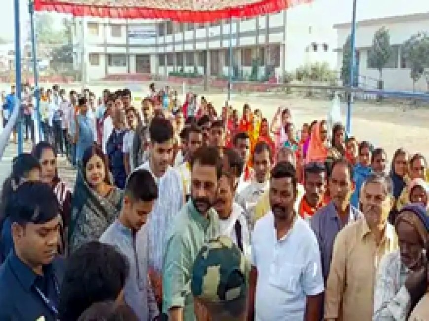 दुर्ग की 6 सीटों पर 11 बजे तक 18.88% मतदान:सरोज पांडे, देवेंद्र यादव और ताम्रध्वज साहू ने डाला वोट, ग्रामीण में सबसे अधिक 20.97% वोटिंग
