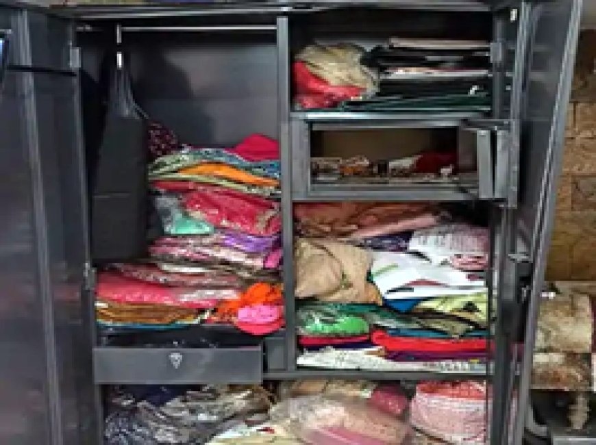 सेना के रिटायर्ड जवान के घर से लाखों की चोरी:त्योहार मनाने गया था अपने पैतृक गांव, लाखों का नेकलेस और 40 हजार कैश पार