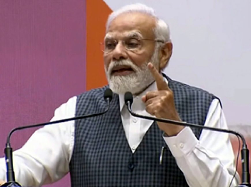 पीएम मोदी ने विजय दिवस पर 1971 युद्ध के वीर सैनिकों को किया याद, कहा- देश उनका कर्जदार रहेगा