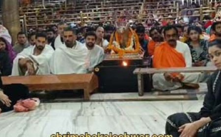 फिल्म अभिनेता सुनील शेट्टी और मंत्री राकेश सिंह पहुंचे महाकाल के दरबार, भस्म आरती में लिया भाग   