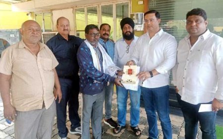 भिलाई ट्रक ट्रेलर ट्रांसपोर्ट्स एसोसियेशन ने दिये ड्राइवर की बेटी की शादी में दिये 25 हजार सहायता राशि