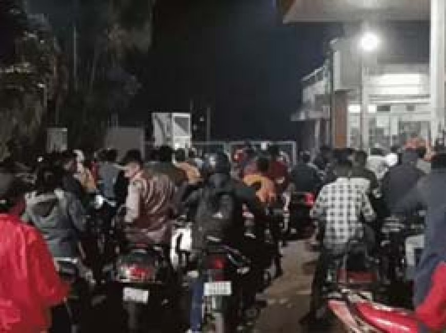छत्तीसगढ़ में सब्जियों की सप्लाई ठप, दाम बढ़े:पेट्रोल पंप पर उमड़ी लोगों की भीड़; ट्रक-बस ड्राइवर्स की हड़ताल का दूसरा दिन