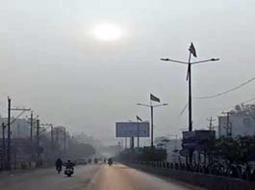 छत्तीसगढ़ में ठंड बढ़ाएगी उत्तर से आने वाली हवाएं:अगले तीन दिनों में 3 से 5 डिग्री लुढ़केगा पारा; आज साफ रहेगा मौसम
