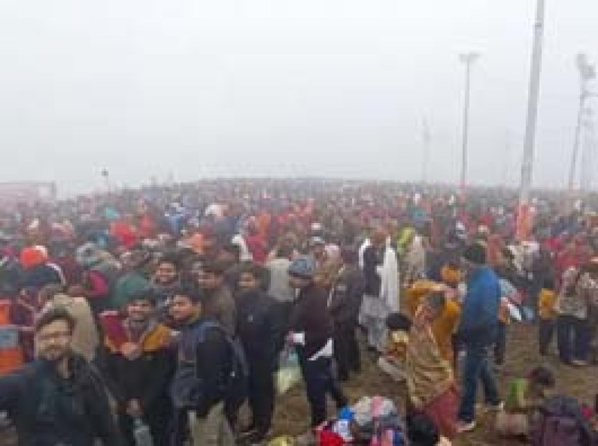 मकर संक्रांति पर संगम में उमड़ा जनसैलाब:8 घाटों पर हर-हर गंगे गूंज रहा; 25 लाख श्रद्धालु लगाएंगे डुबकी....