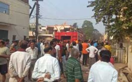 घर में लगी भीषण आग, बुजुर्ग दंपती की मौत:भिलाई में दम घुटने से गई जान