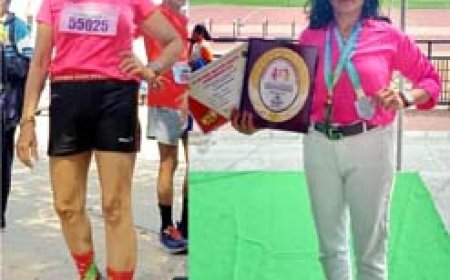 दुर्ग भिलाई की मास्टर्स महिला एथलीट प्रभा हुसैन  ने शानदार प्रदर्शन करते हुए संपूर्ण भारत में 55+आयु वर्ग में 5km रनिंग में प्रथम स्थान प्राप्त किया