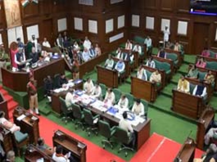 वित्तमंत्री बोले- शराब दुकानों में होगी एजुकेटेड युवाओं की भर्ती:छत्तीसगढ़ में राजीव युवा मितान क्लब भंग