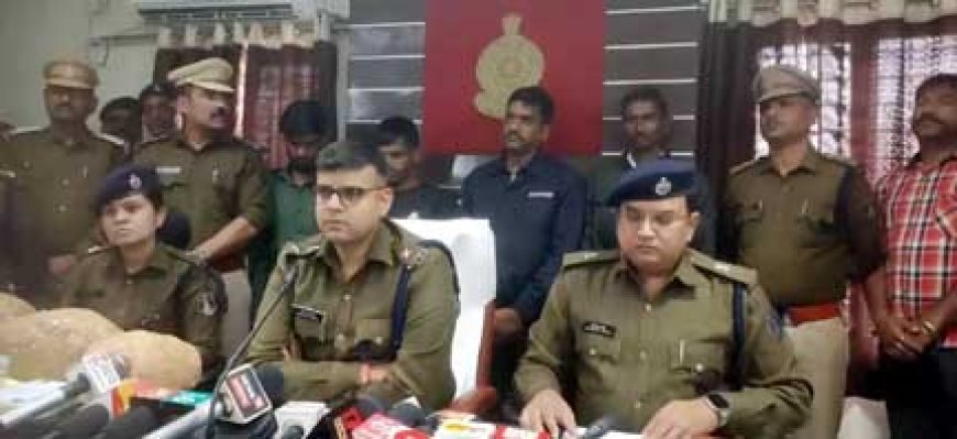 अवैध कारोबार पर ताबड़तोड़ कार्रवाई …. अवैध कबाड़ की 7 दुकानों को किया गया सील, गांजा बेचने वालों पर कसा शिकंजा….