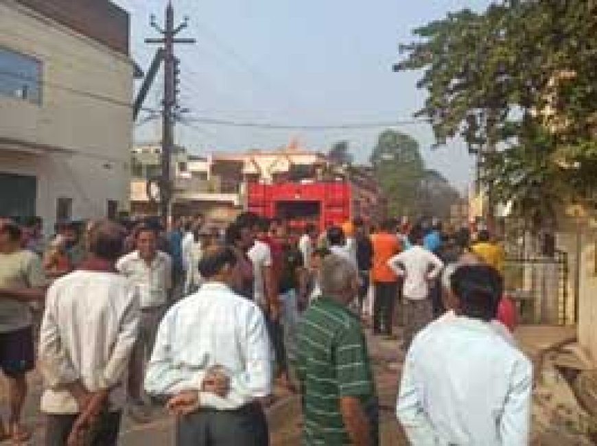 घर में लगी भीषण आग, बुजुर्ग दंपती की मौत:भिलाई में दम घुटने से गई जान