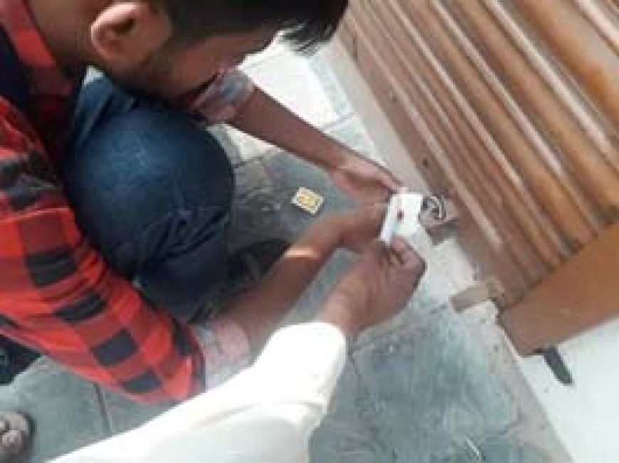 निगम की टीम ने 14 दुकानों को किया सील:समय पर टैक्स नहीं देने वालों पर हुई कार्रवाई, 8 लाख से अधिक की वसूली