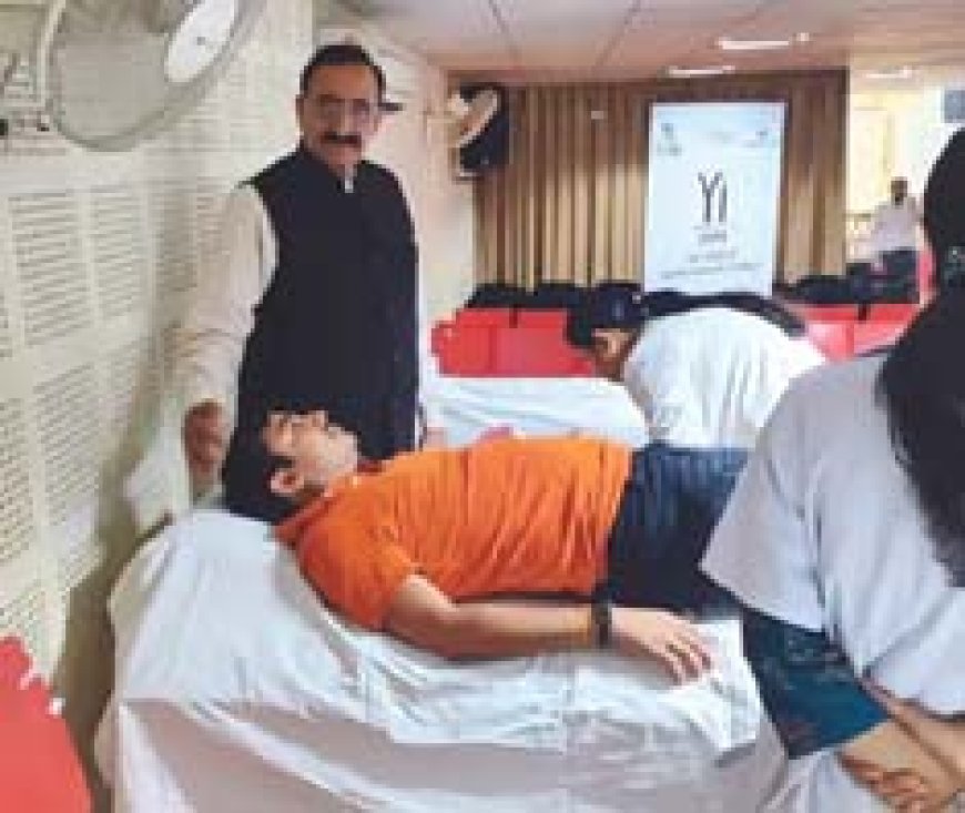 रूंगटा आर-1 ग्रुप के विद्यार्थियों और फैकल्टी ने डोनेट किया 41 यूनिट ब्लड...