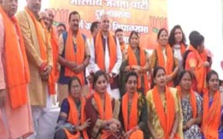 बीजेपी से जुड़ने की सभी में चाह- बघेल,  कई लगह खुले लोकसभा कार्यालय, लगातार हो रहे है लोग बीजेपी में शामिल....