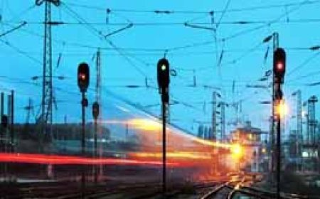 अब एक ट्रैक पर चल सकेंगी एक से ज्यादा ट्रेनें.... SECR का 460KM सेक्शन ऑटो सिग्नल सिस्टम से लैस