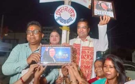 स्वच्छता ब्रांड एंबेसडर अमिताभ भट्टाचार्य  हुए विधायक रिकेश सेन के कार्यों के मुरीद कहा -" नायक "