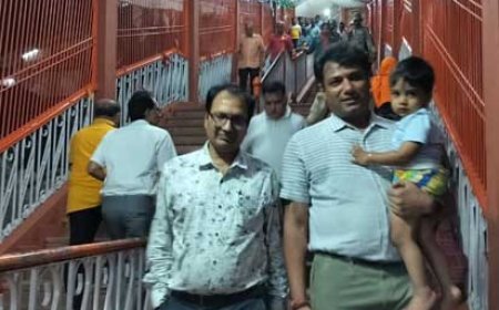  जिला कलेक्टर एवं एसपी द्वारा डोंगरगढ़ नवरात्रि मेले का निरीक्षण किया