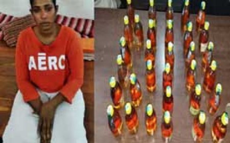 स्कूटी से अवैध शराब की तस्करी का पर्दाफाश:दुर्ग पुलिस को देखकर भाग रही थी महिला....