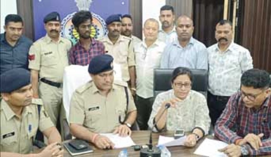 चोरी के 06 नग मोटर सायकल एवं 04 नग एक्टिवा वाहन के साथ आरोपी गिरफ्तार