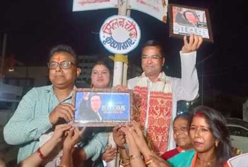 स्वच्छता ब्रांड एंबेसडर अमिताभ भट्टाचार्य हुए विधायक रिकेश सेन के कार्यों के मुरीद कहा -" नायक "