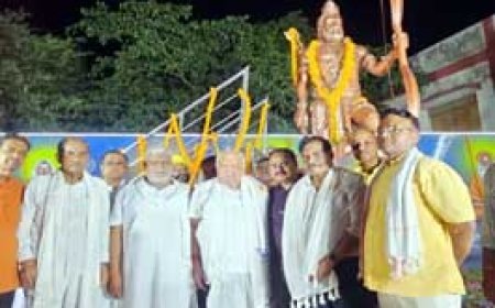 भिलाई में भगवान परशुराम की प्रतिमा का अनावरण....खुर्सीपार में निकाली गई भव्य शोभायात्रा...