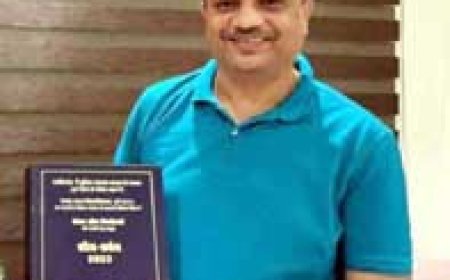 निरीक्षक नरेश पटेल को मिली पीएचडी की डिग्री, छत्तीसगढ़ पुलिस की व्यवस्था पर किए थे शोध