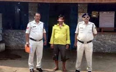 बेटियों के साथ अश्लील हरकतें करता है बाप.....पत्नी के काम पर जाते ही शुरू होती छेड़खानी....