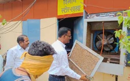 बेकाबू मच्छरों पर नियंत्रण के लिए टीम,पानी टंकी में डेंगू के लार्वा की जांच....कूलरों व पुराने टायर में भरे पानी को नगर निगम ने कराया खाली