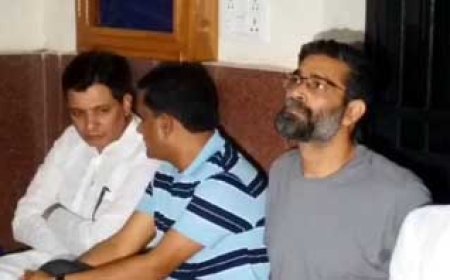 कम नहीं हो रही बहुचर्चित शराब घोटाला से जुड़े आरोपियों की मुश्किलें…..अनवर ढेबर और अरुणपति त्रिपाठी से पूछताछ करेगी नोएडा पुलिस…..