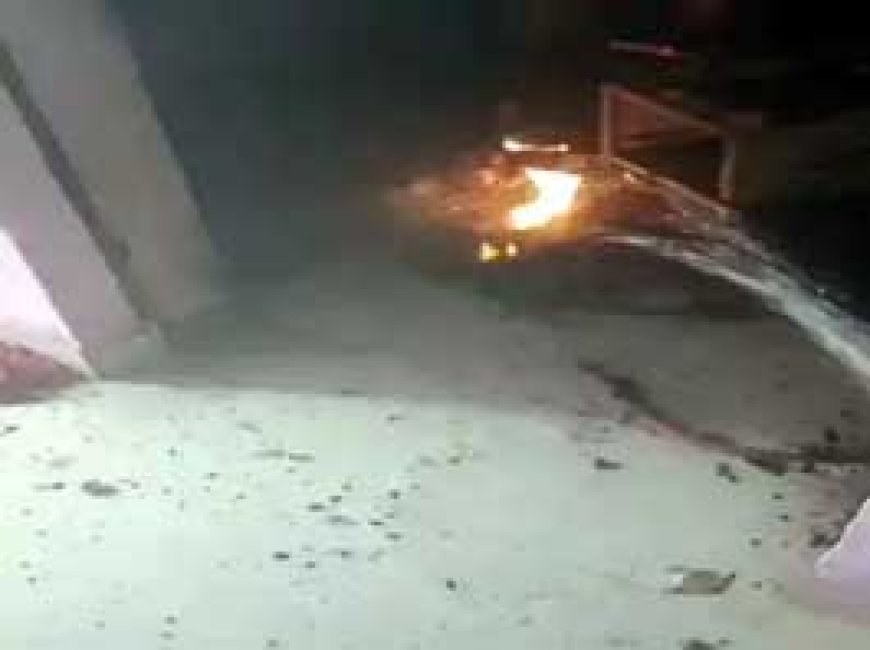 गैस सिलेंडर फटने से लगी आग, बाल-बाल बचा परिवार....घर में चाय बनाते समय हुआ हादसा, किचन का सामान जलकर खाक...