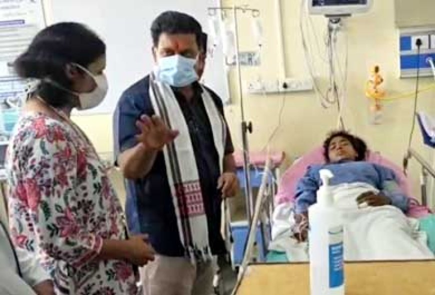 उप-मुख्यमंत्री ने एम्स पहुंचकर आईईडी ब्लास्ट में घायल महिलाओं का हालचाल जाना...