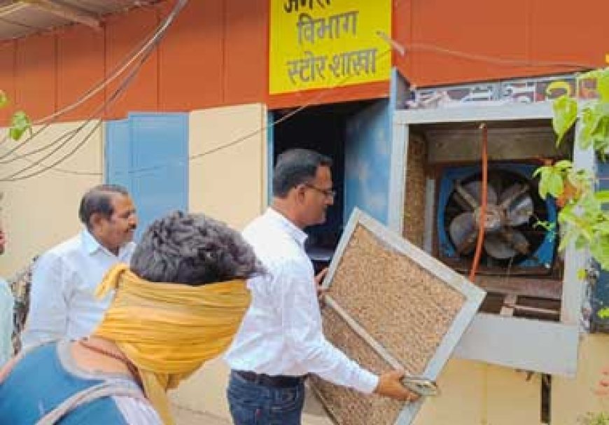 बेकाबू मच्छरों पर नियंत्रण के लिए टीम,पानी टंकी में डेंगू के लार्वा की जांच....कूलरों व पुराने टायर में भरे पानी को नगर निगम ने कराया खाली