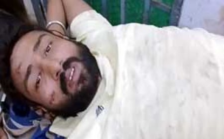 बंद पड़ी इंडस्ट्री का छज्जा गिरा तीन मजदूर घायल.........बाउंड्रीवाल को ऊंचा करने के लिए मजूदर कर रहे थे काम