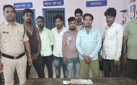 खारुन नदी के किनारे जुआ खेलते 08 जुआड़ी चढ़े पुलिस के हत्थे, नगद 18870 रूपये जप्त