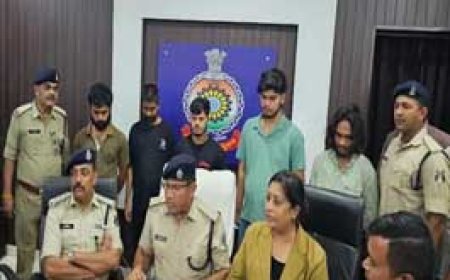 छत्तीसगढ़ में हवाला कारोबारी के ठिकाने पर छापा...80 लाख जब्त.....