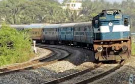 छत्तीसगढ़ से होकर गुजरने वाली 21 ट्रेनों पर फिर ब्रेक........एक्सप्रेस-पैसेंजर गाड़ियां शामिल; बिहार, ओडिशा, दिल्ली जाने वाले यात्रियों के लिए परेशानी