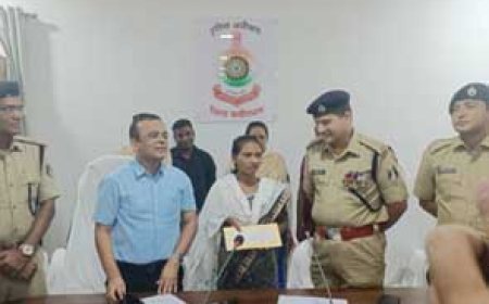 छत्तीसगढ़, मध्य प्रदेश व महाराष्ट्र की ईनामी महिला नक्सली ने किया कवर्धा में आत्मसमर्पण