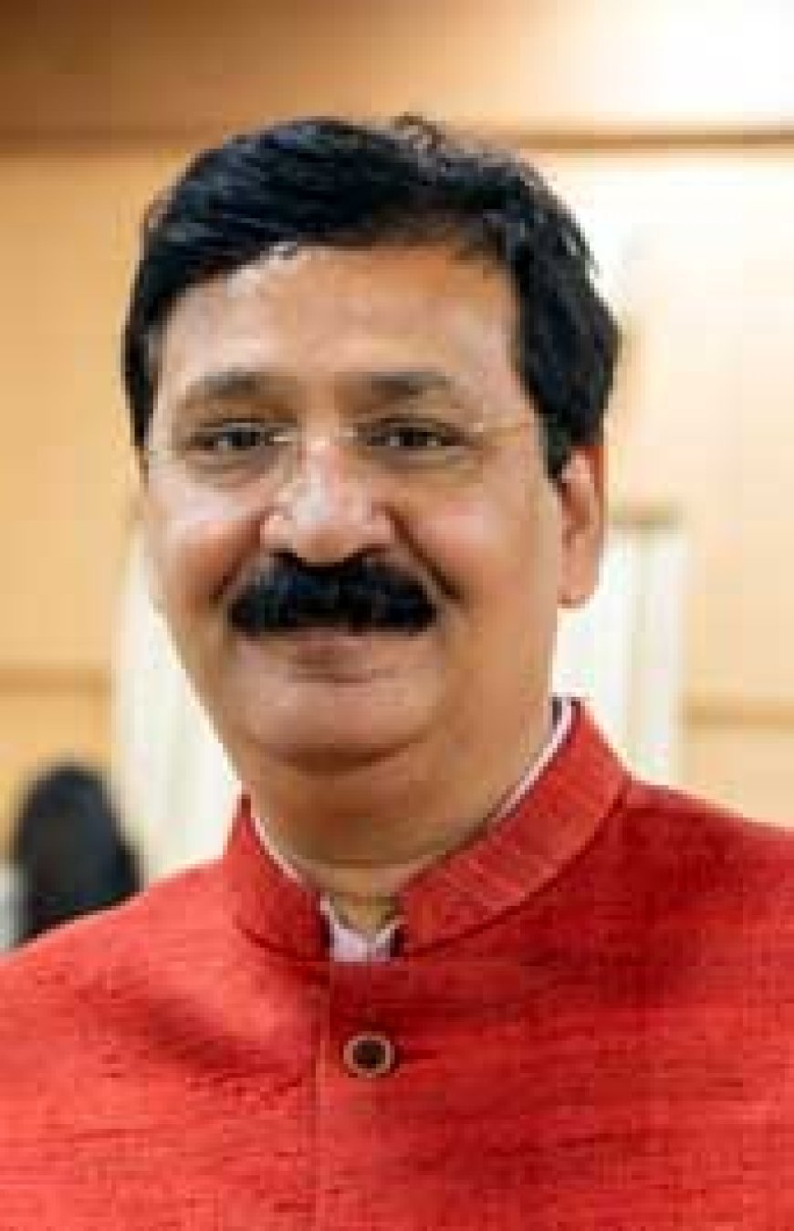 नफरतों, कड़वाहटों और संवादहीनता का समय !