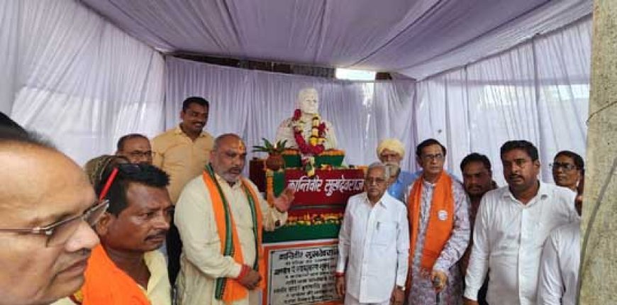 ग्राम अण्डा में क्रांतिवीर सुखदेवराज जी पुण्य तिथि मनाया गया है.....