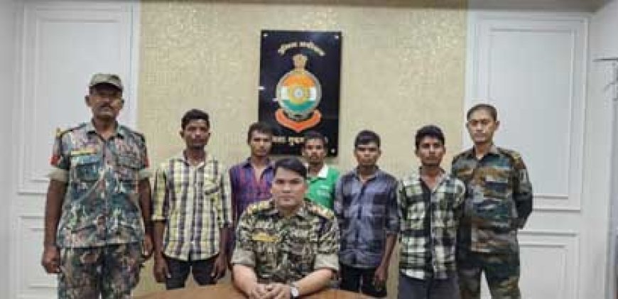 पांच नक्सली गिरफ्तार: बारूद, टॉप टाईगर बम, कोर्डेक्स वायर, इंजेक्शन सहित अन्य सामान बरामद