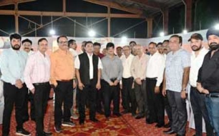 बीएसपी द्वारा स्थानीय विक्रेताओं के लिए मिलन समारोह का किया गया आयोजन....