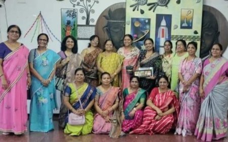 विज्ञान विकास केंद्र दुर्ग की *जनजातीय छात्राओं* के बीच *तात्कालिक भाषण प्रतिस्पर्धा* एवम् *युवती चेतना शिविर* आयोजित